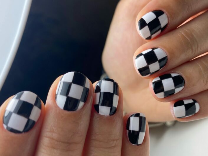 Gel nails, gelové nehty, nehty gel, polygel, upravené nehty, krásné nehty, trendy nehty, nehty praha, Trendy design, graphic design, grafický design, black and white nails, cerno bílé nehty